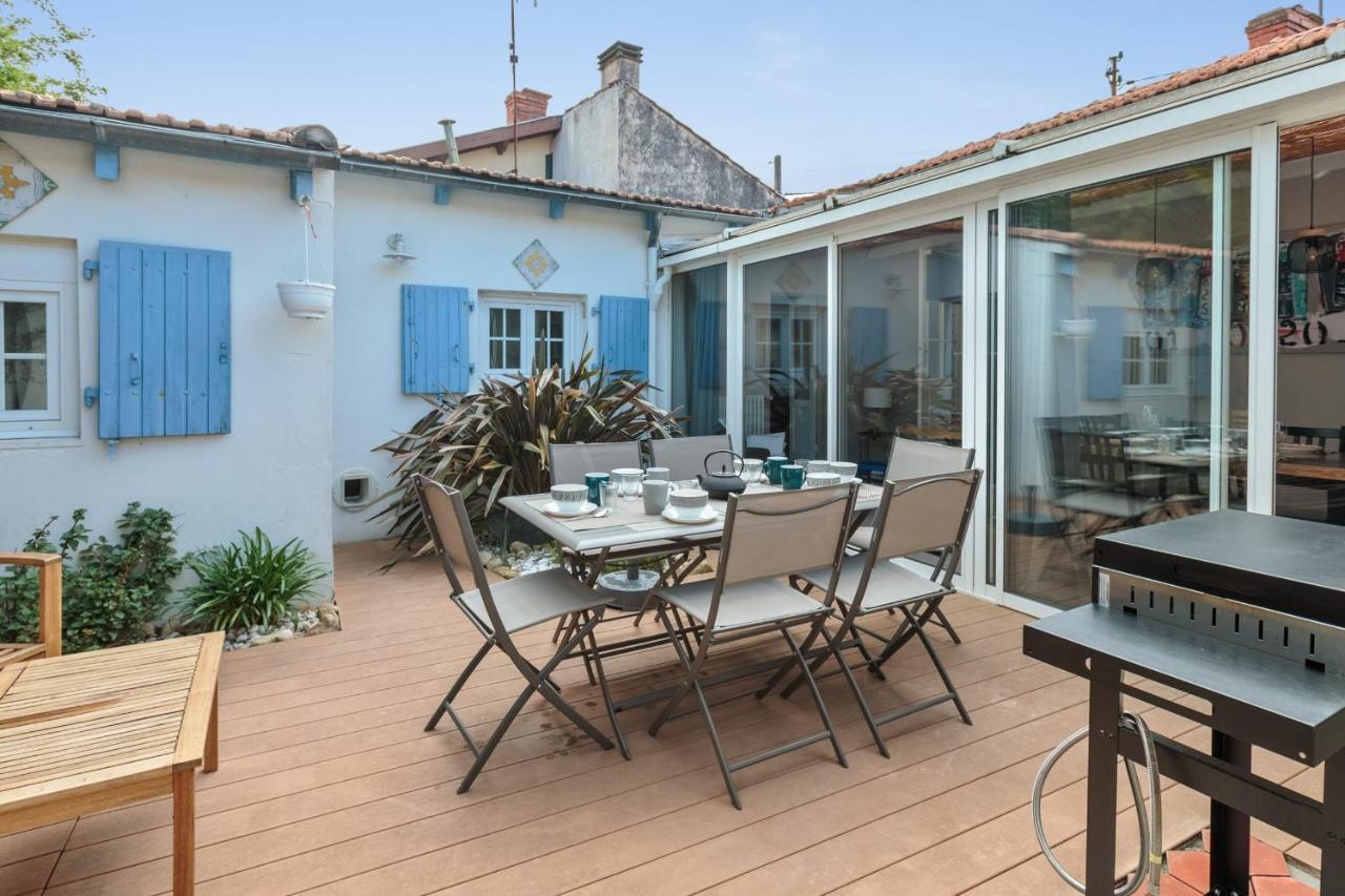 Villa Maison Des Illustres - Welkeys à La Rochelle  Extérieur photo