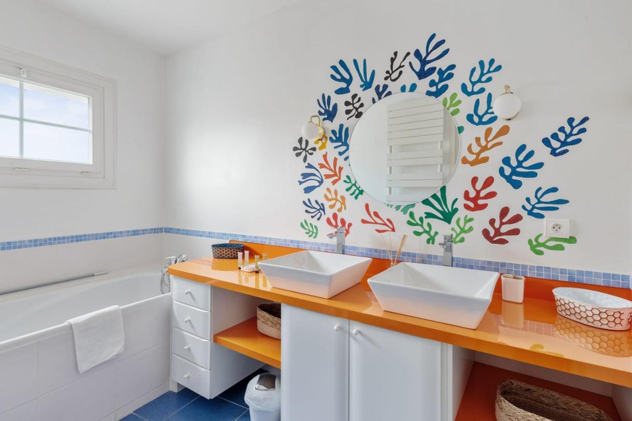Villa Maison Des Illustres - Welkeys à La Rochelle  Extérieur photo